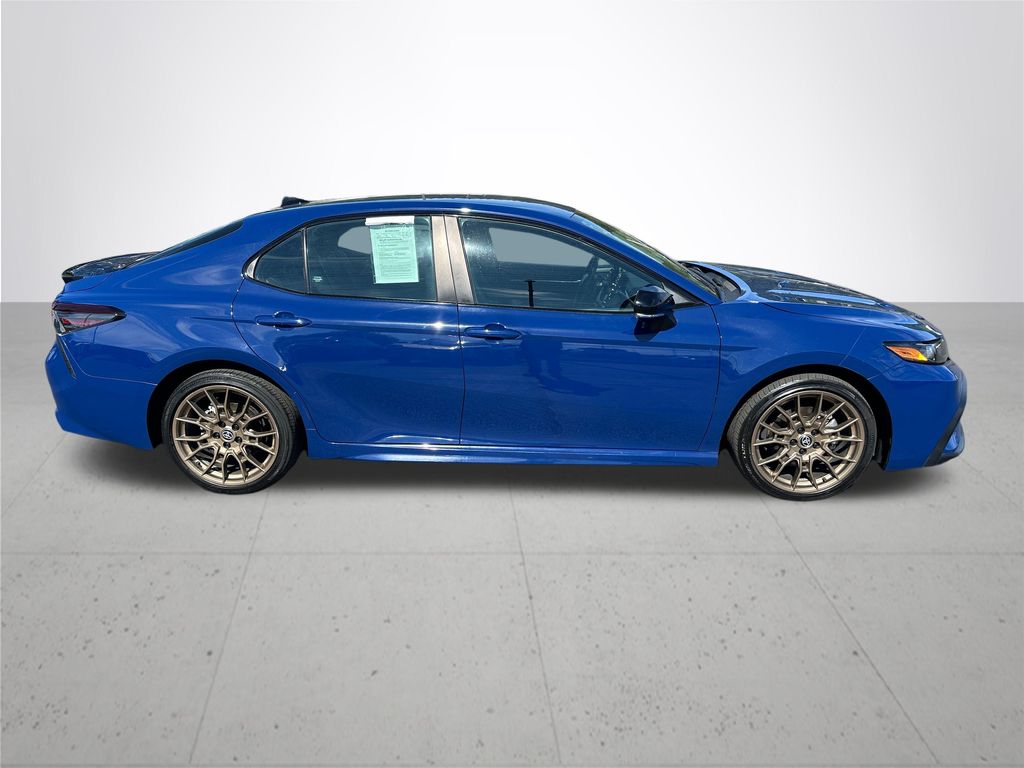 2024 Toyota Camry Hybrid SE