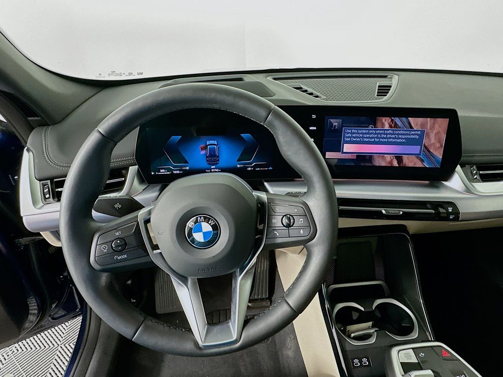Thumbnail: 2025 BMW X1 - 11