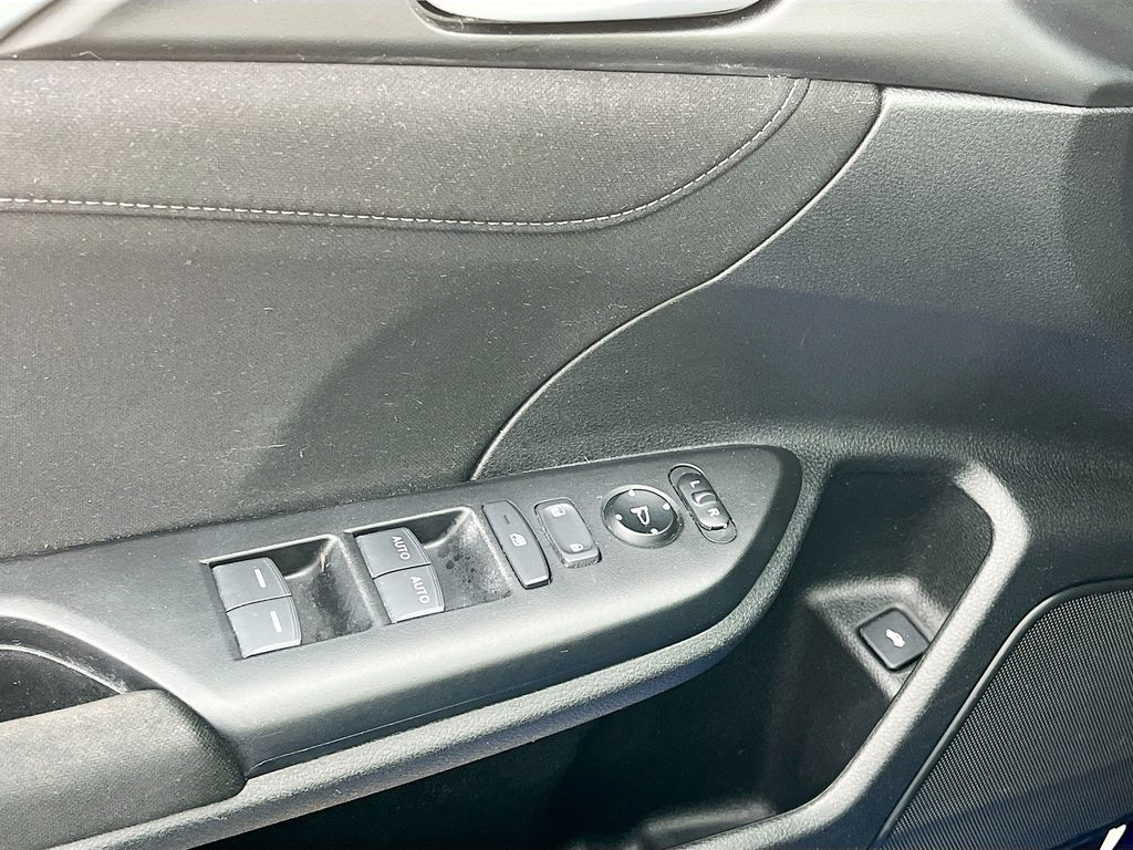 Used 2021 Black Metallic Honda EX image 17
