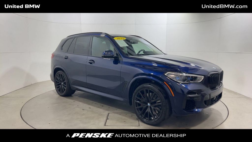 2022 BMW X5 M50i 2