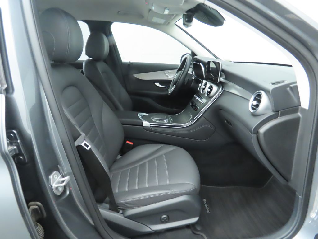 Thumbnail: 2021 Mercedes-Benz GLC - 21