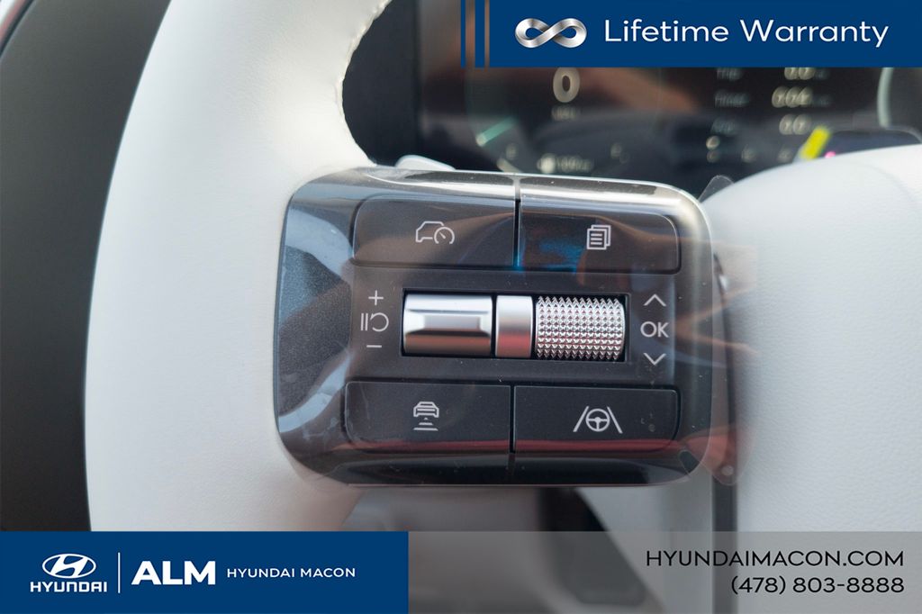 New 2027  Hyundai Blue SEL Premium 8P image 32