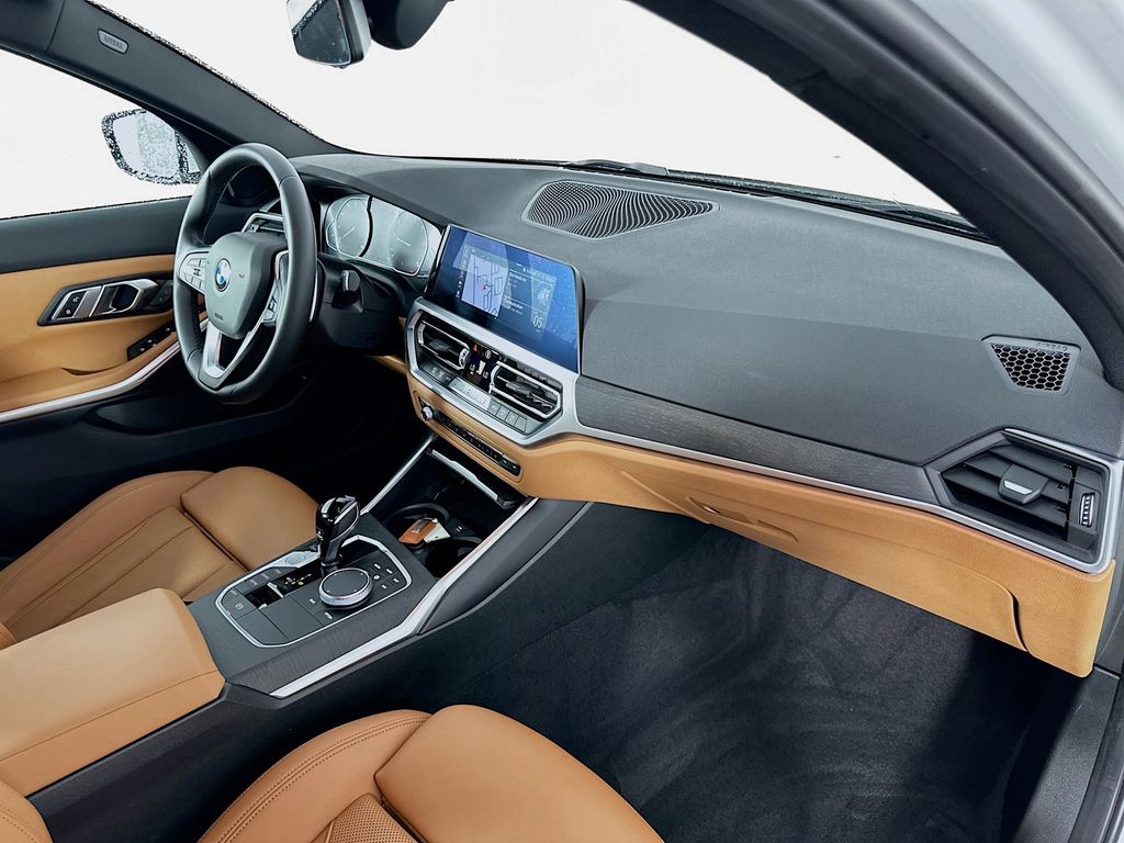 Thumbnail: 2022 BMW 3 Series - 29