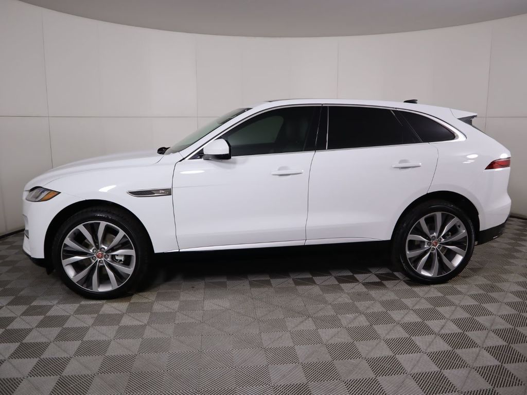 2023 Jaguar F-Pace S 8