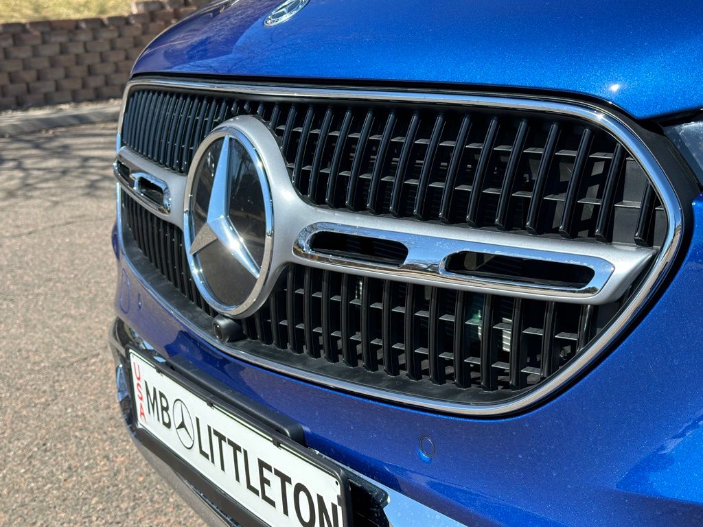 2024 Mercedes-Benz GLC GLC 300 10