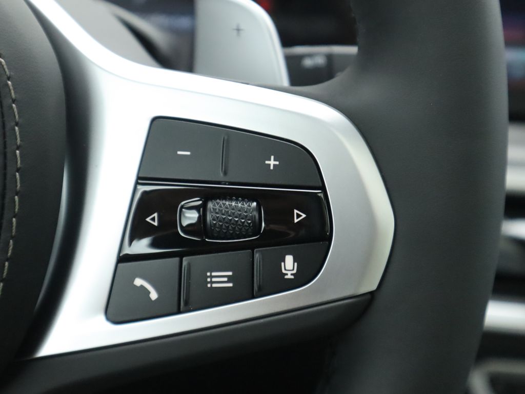 Thumbnail: 2026 BMW X5 - 12