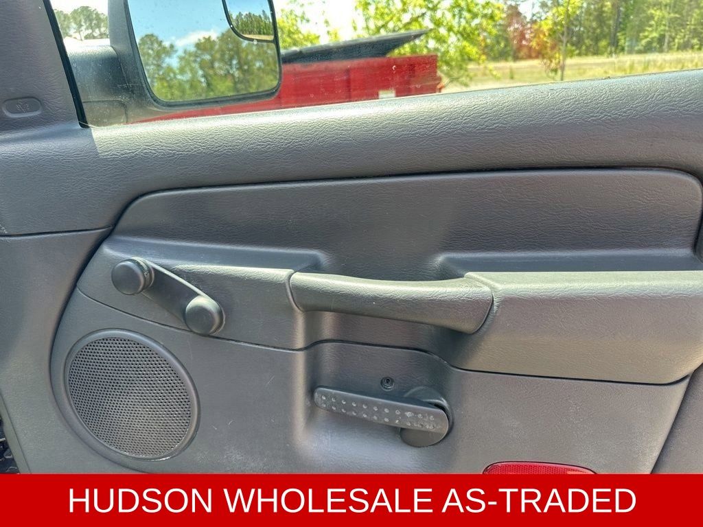 2005 Mineral Gray Metallic Clearcoat Dodge Ram 2500 ST RWD Truck
