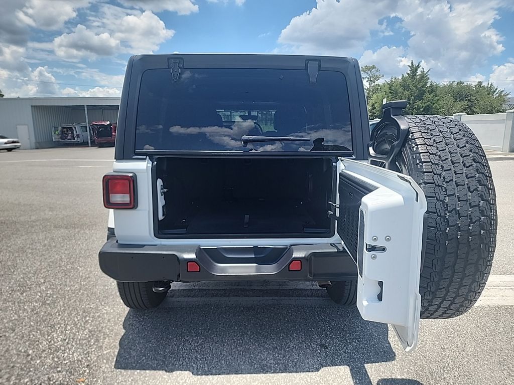 2023 White Jeep Wrangler Sahara 4X4 SUV