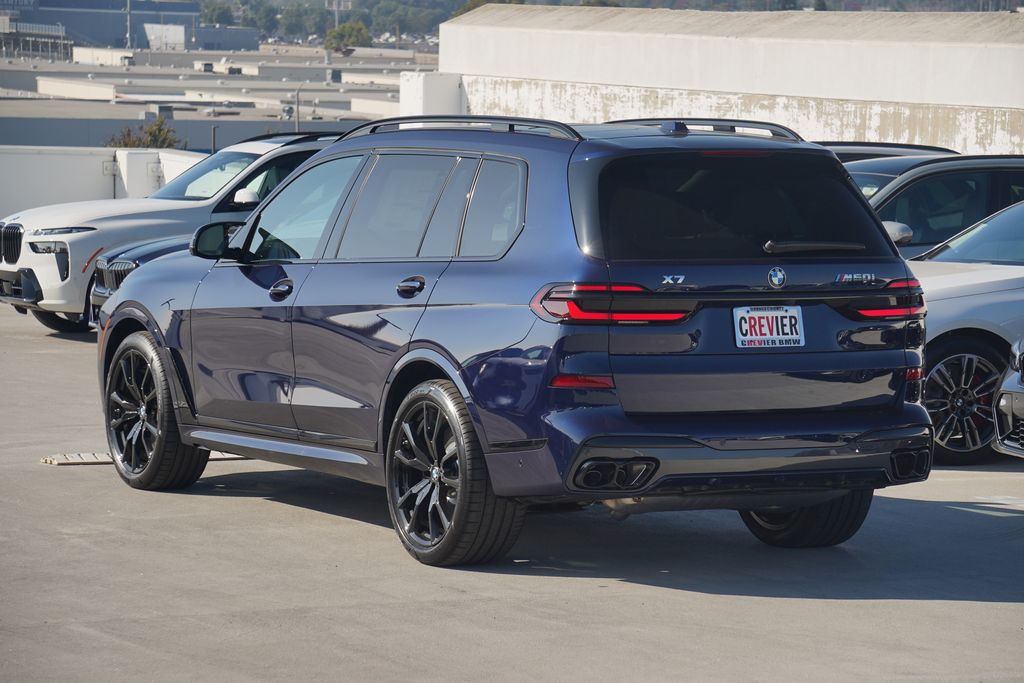 Thumbnail: 2026 BMW X7 - 7