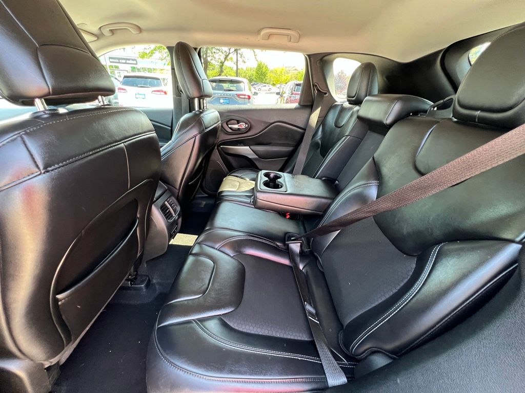 Used 2020 Jeep Cherokee SUV