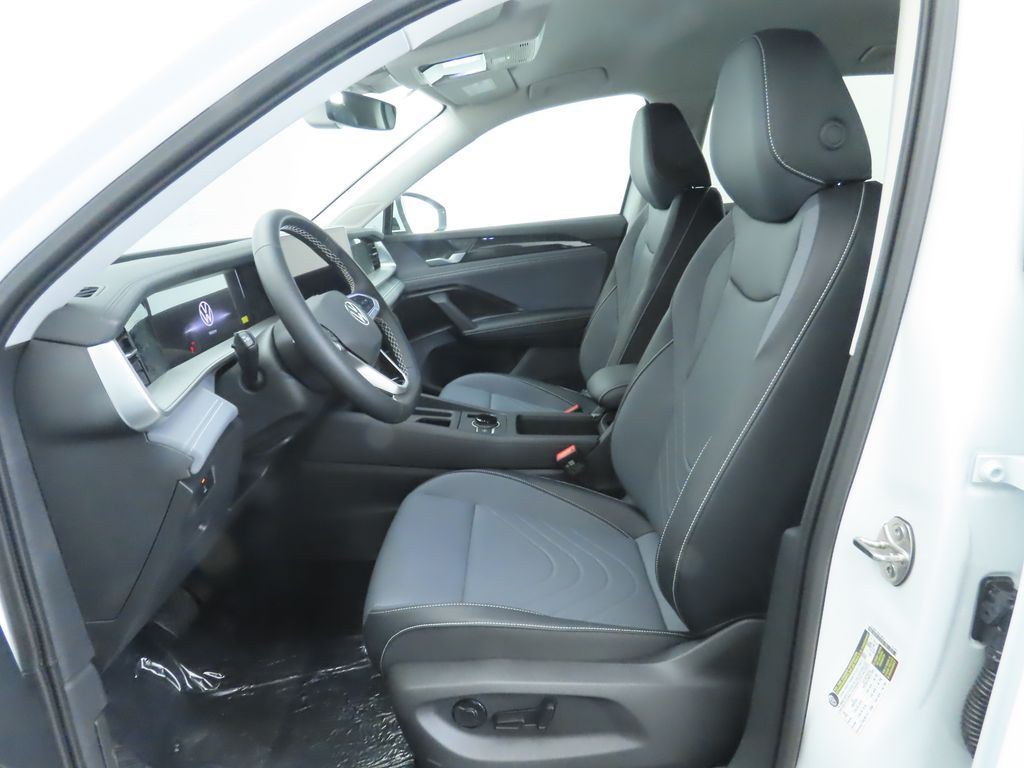 Thumbnail: 2026 Volkswagen Tiguan - 19