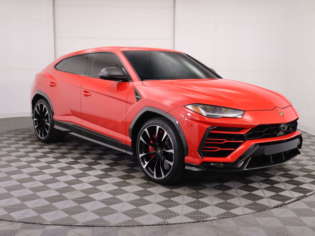Thumbnail: 2021 Lamborghini Urus - 3