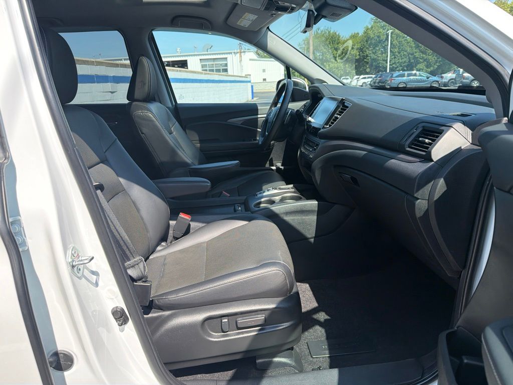 Thumbnail: 2021 Honda Ridgeline - 26