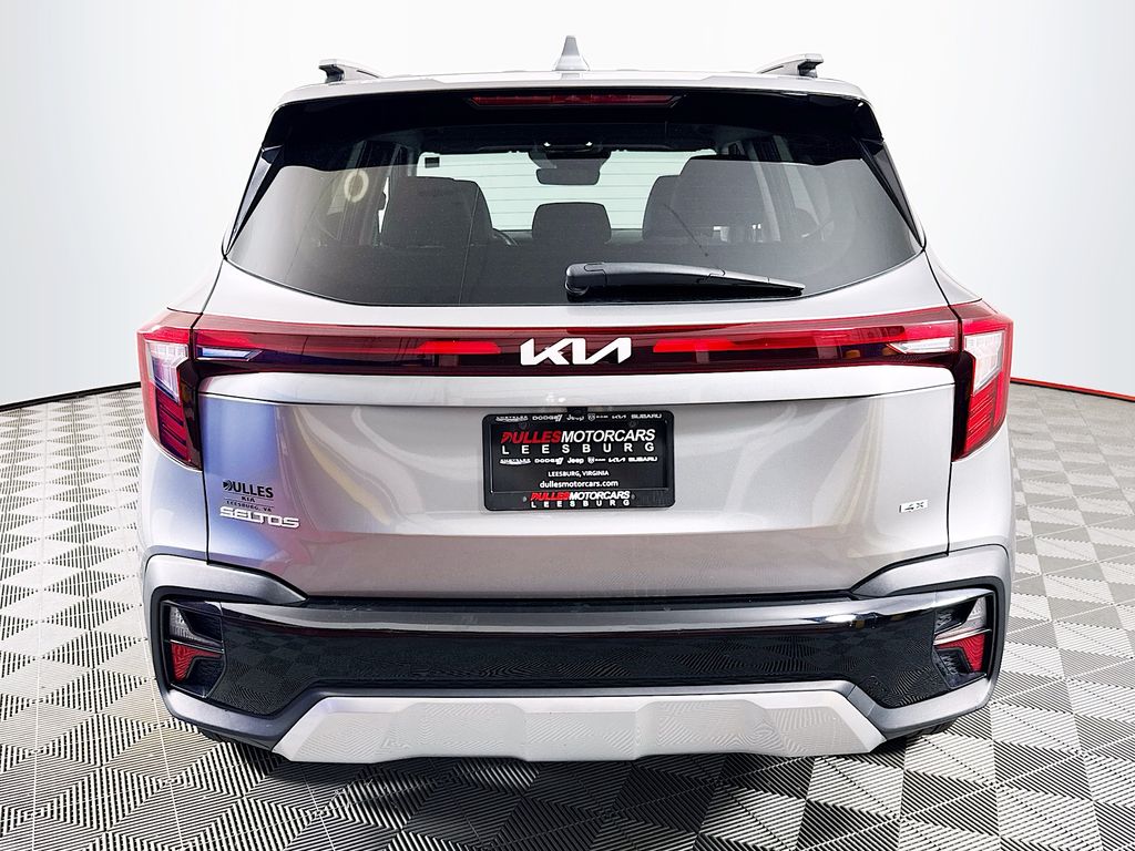 View vehicle photo 6