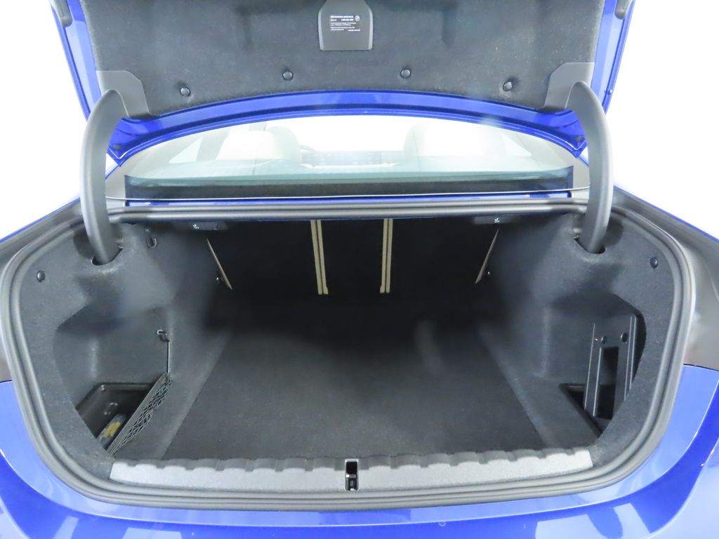 Thumbnail: 2026 BMW 4 Series - 27