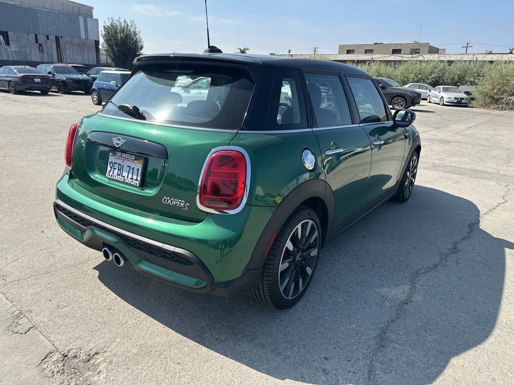 2023 MINI Cooper S Signature 3