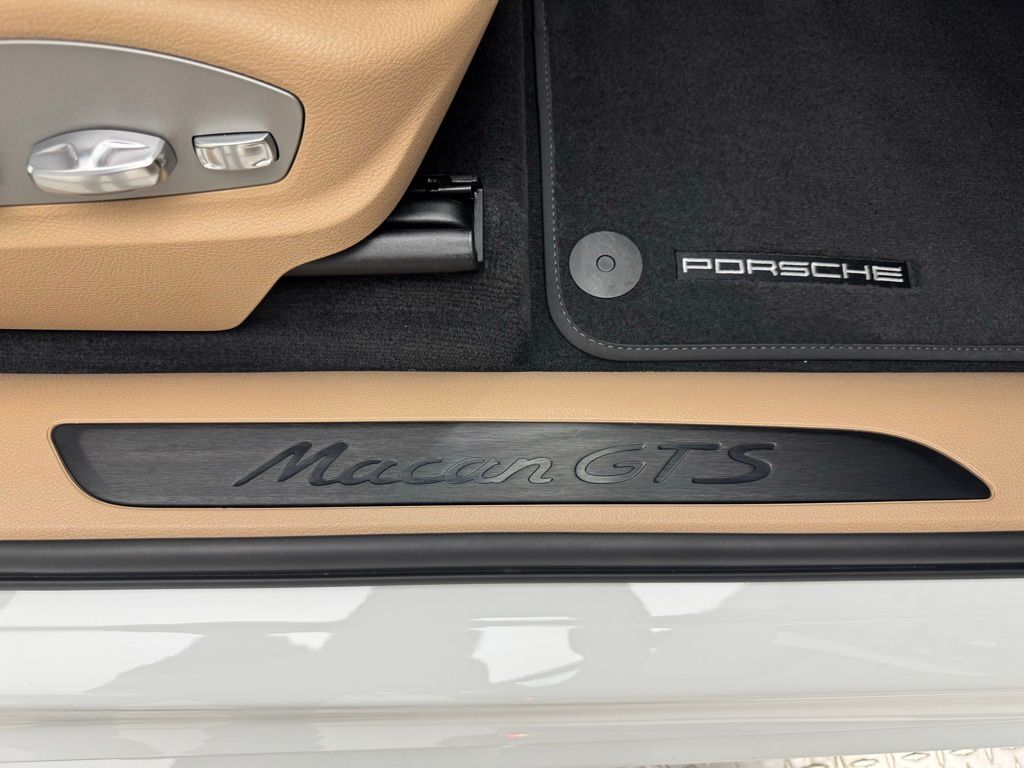 2021 Porsche Macan GTS 25