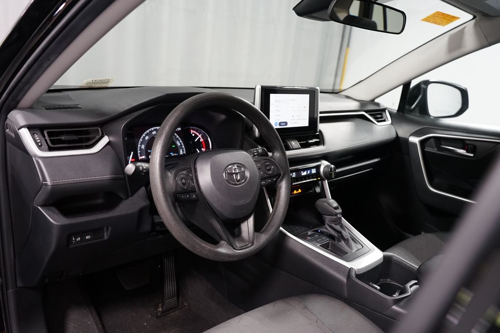 Thumbnail: 2024 Toyota RAV4 - 7