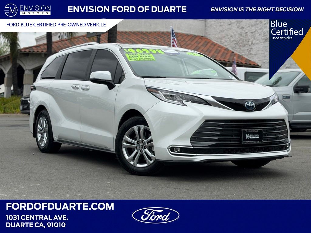 2024 Toyota Sienna Limited 7-Passenger FWD