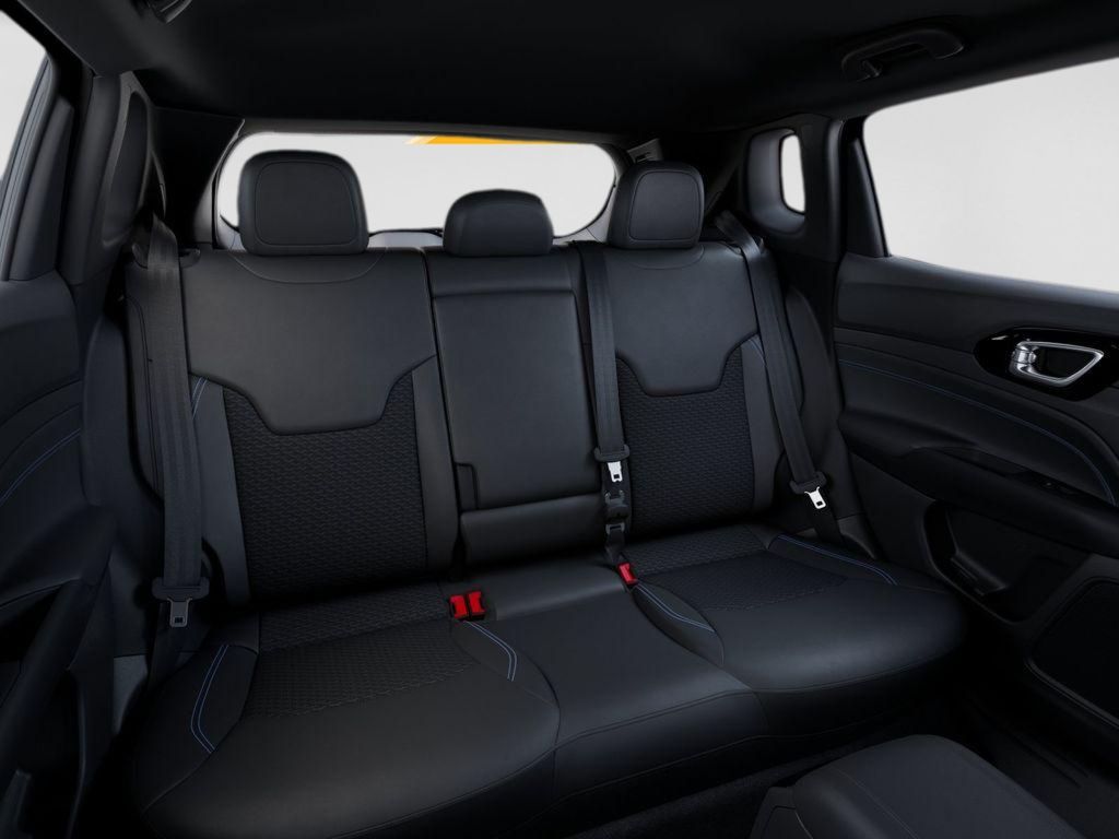 2026 Jeep Compass Latitude Silver at South Hills CDJR