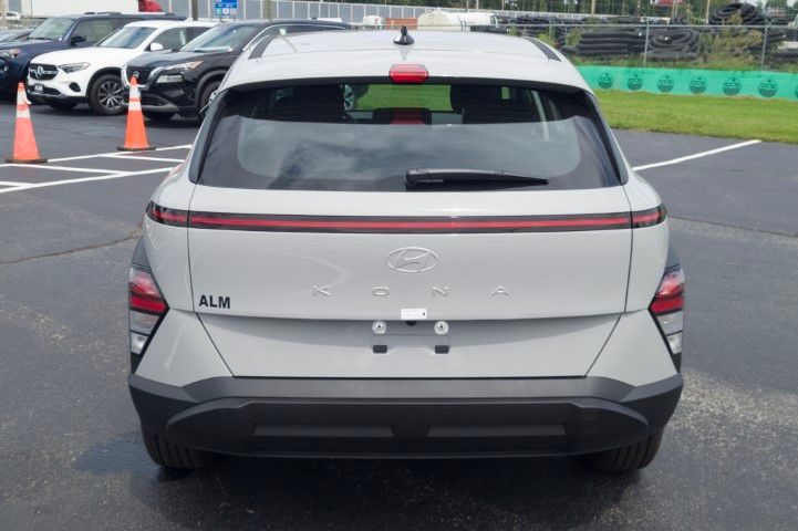 New 2027  Hyundai SE image 6