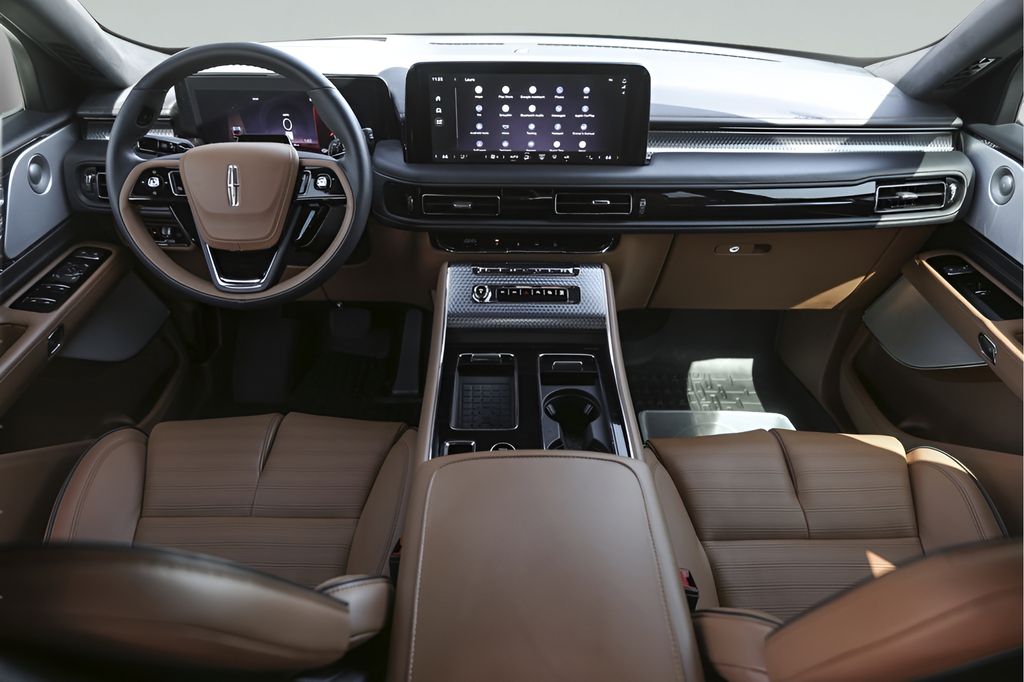 Used Car 2025 Lincoln Aviator  Black Label For Sale Under $80,000 In Austin, Texas