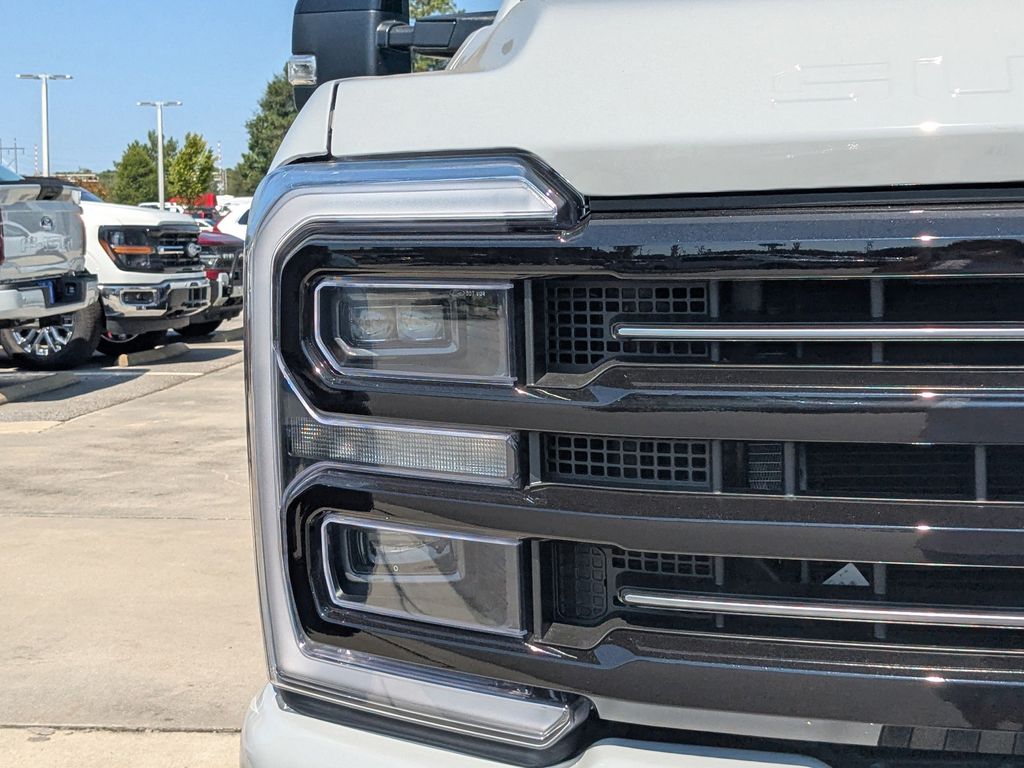 2026 Ford Super Duty F-350 SRW Platinum