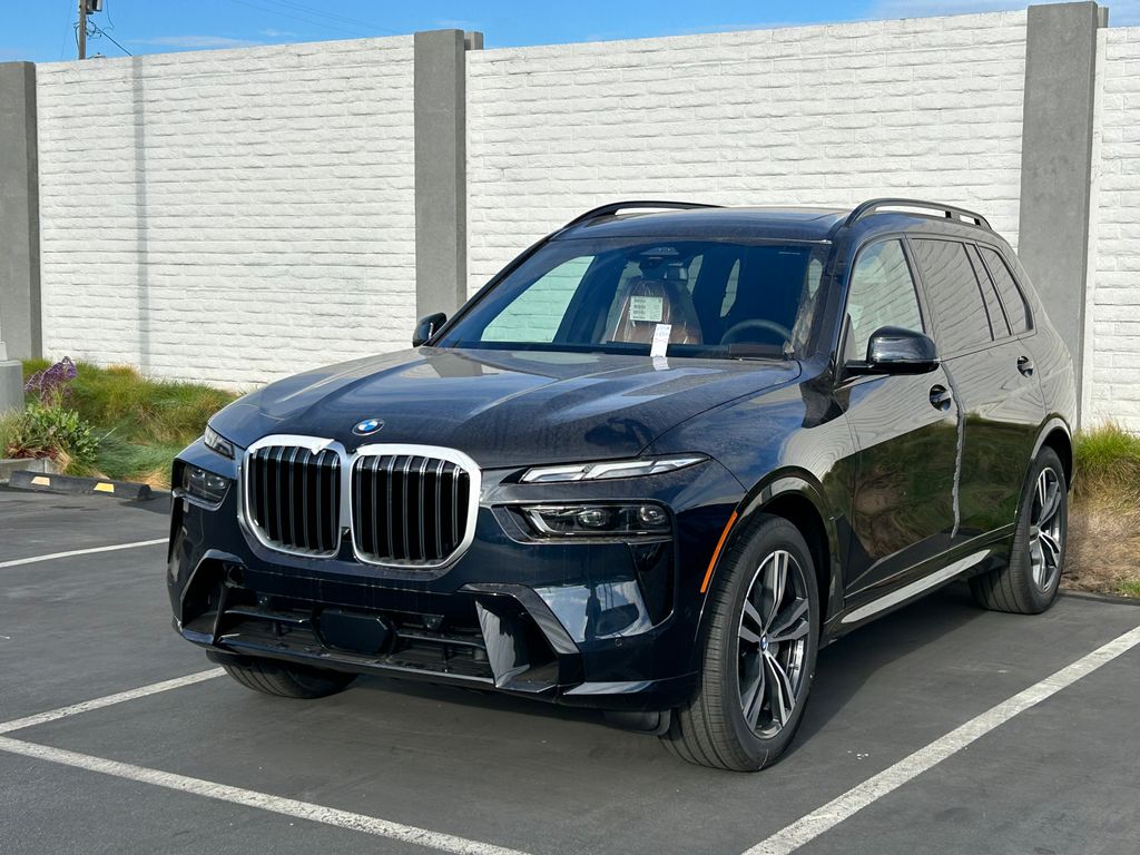 2025 BMW X7 xDrive40i 2