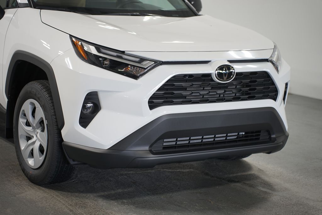 Thumbnail: 2025 Toyota RAV4 - 4