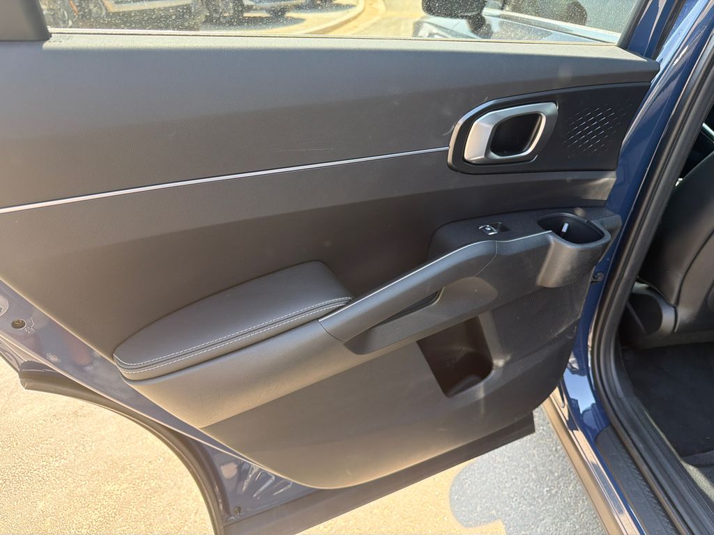 Used 2025 Black Kia S image 21