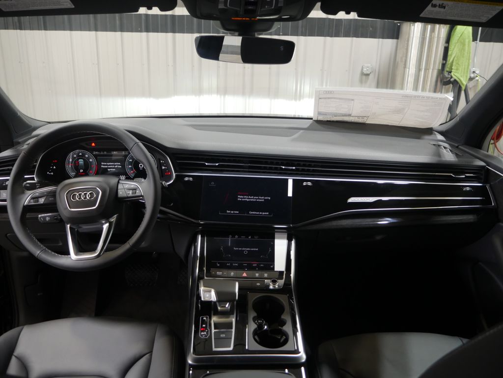 Thumbnail: 2026 Audi Q7 - 27