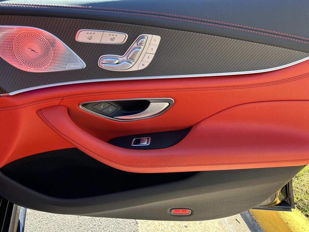 Thumbnail: 2022 Mercedes-Benz AMG GT - 19