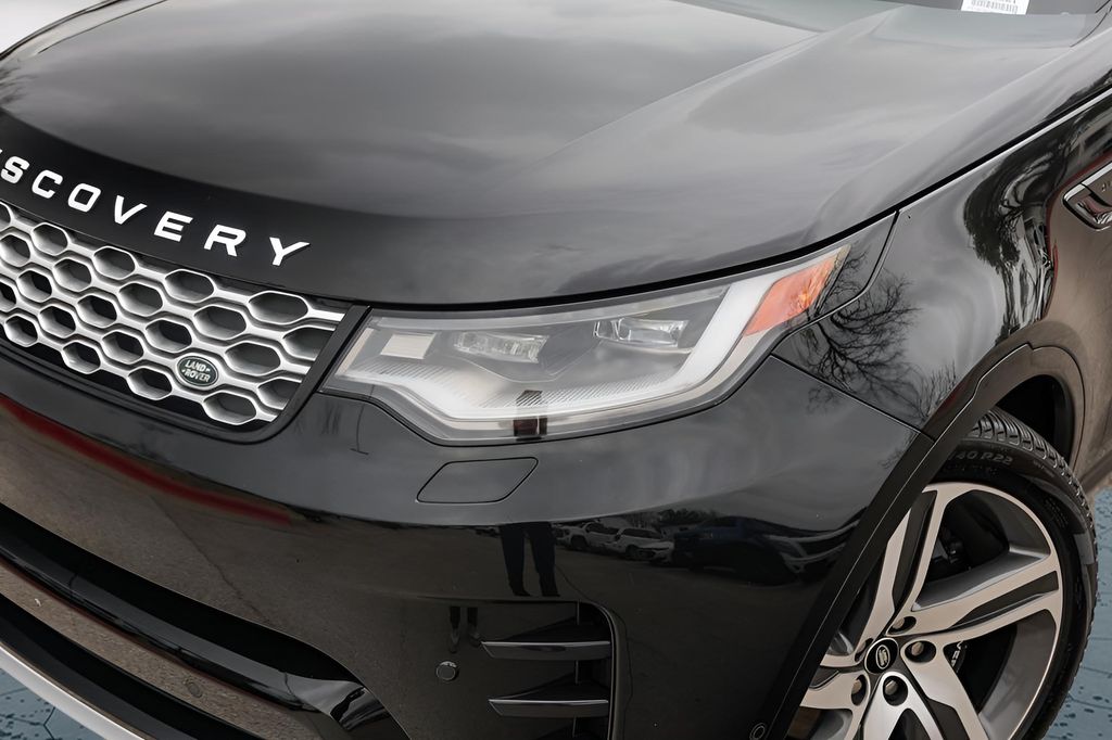 Used Car 2024 Land Rover Discovery  Metropolitan Edition For Sale Under $70,000 In Austin, Texas