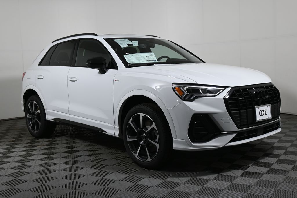 Thumbnail: 2025 Audi Q3 - 8