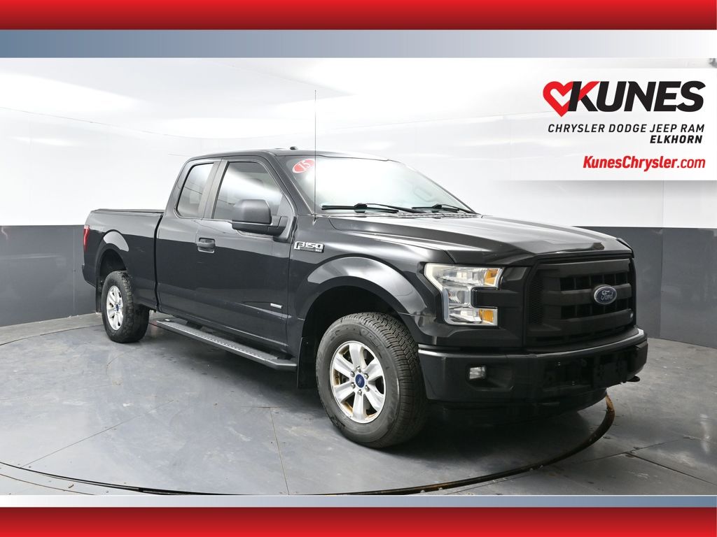 Tuxedo Black Metallic 2015 Ford F-150 Pickup Truck Four-Wheel Drive 6-Speed Automatic