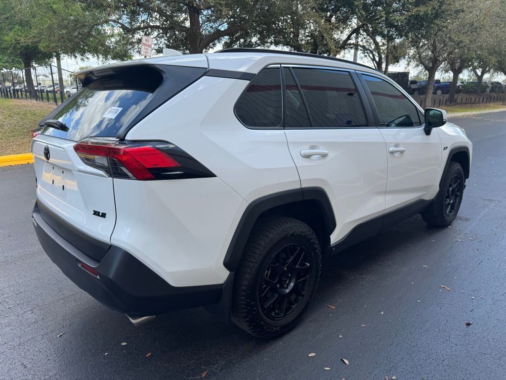 2024 Toyota RAV4 XLE 5