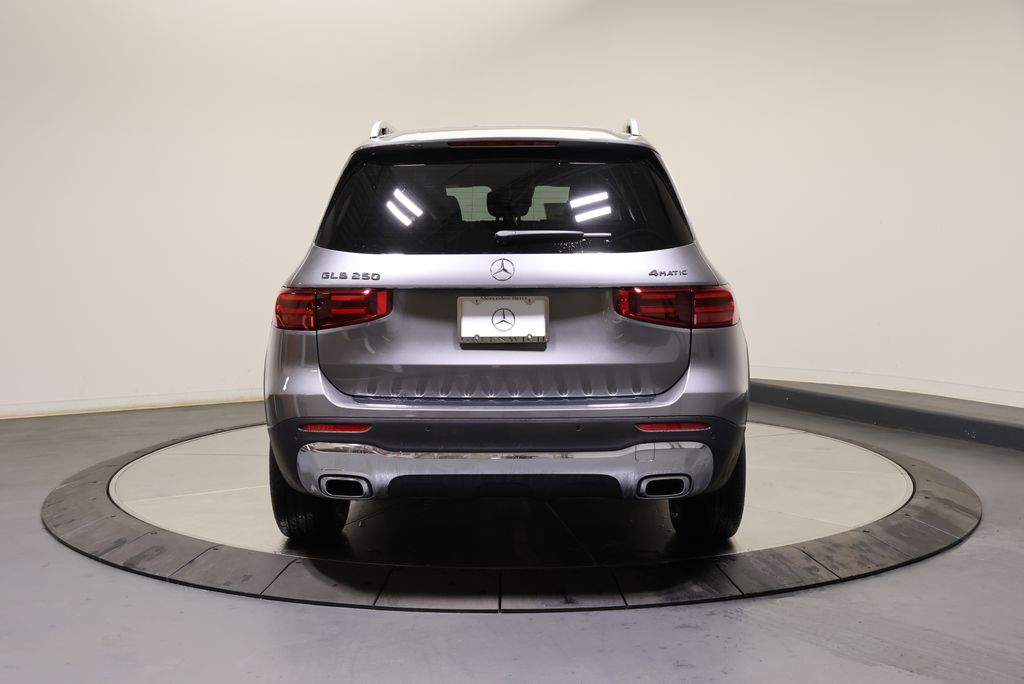 Thumbnail: 2026 Mercedes-Benz GLB - 6