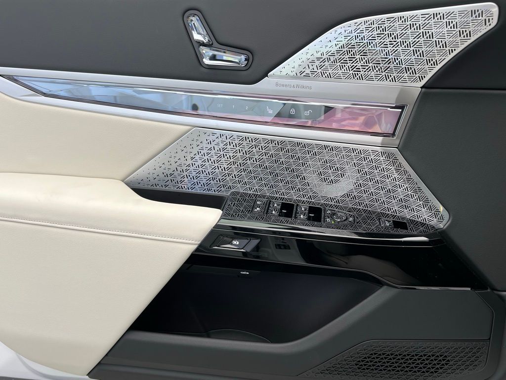 Thumbnail: 2026 BMW 7 Series - 20