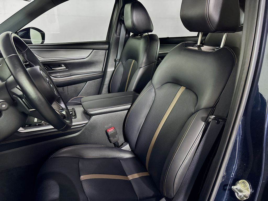 2024 Mazda CX-90 PHEV Premium Plus