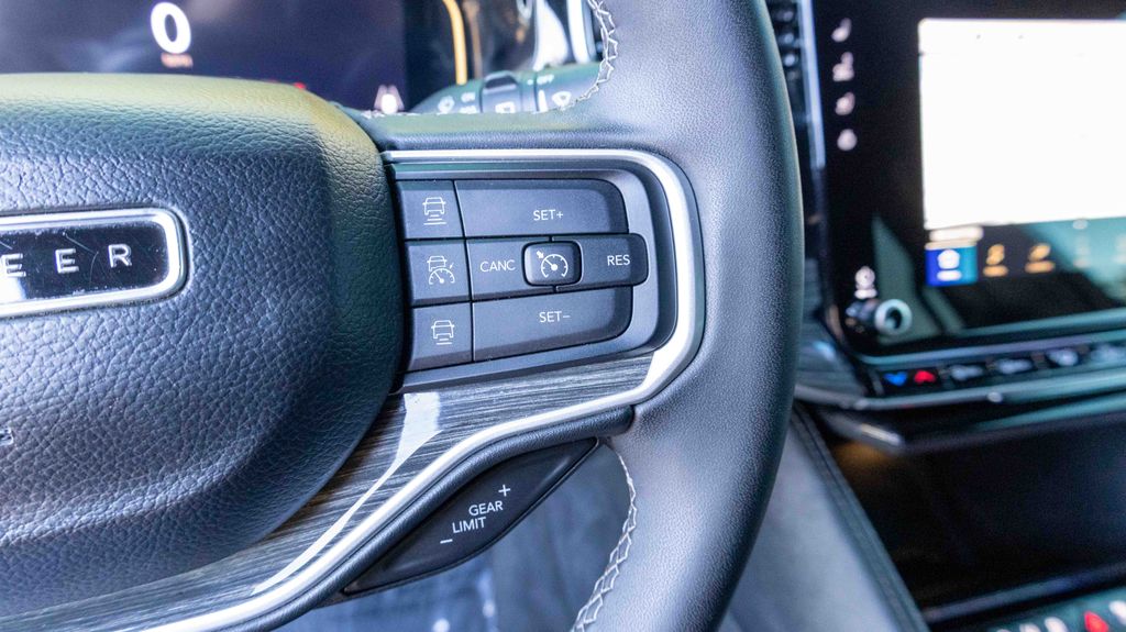 Used 2022 Jeep Wagoneer Series II 4D Sport Utility