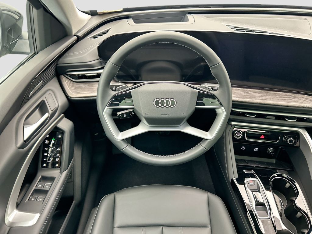 Thumbnail: 2025 Audi Q5 - 10