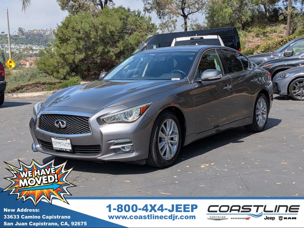 2015 INFINITI Q50 3.7 RWD