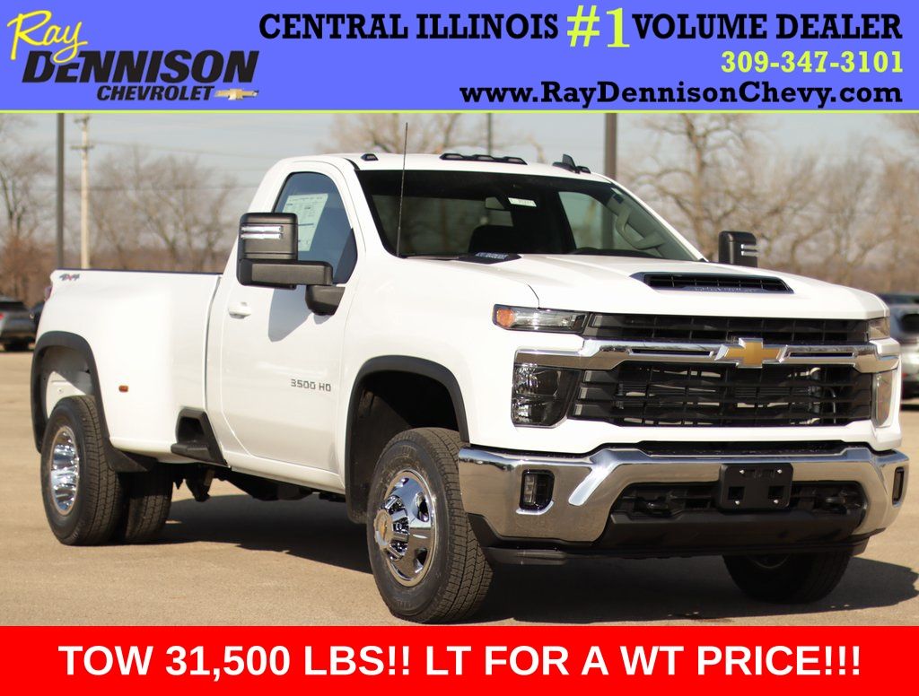 Summit White 2026 Chevrolet Silverado 3500HD Pickup Truck Four-Wheel Drive Automatic
