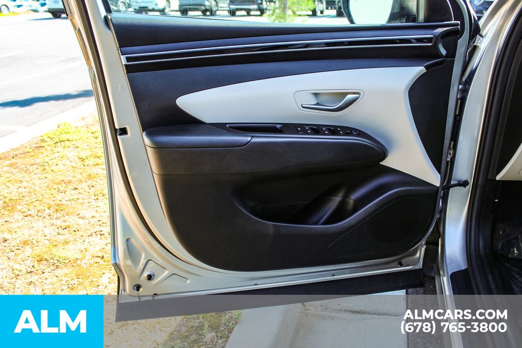 Used 2024 Silver Hyundai SEL image 37