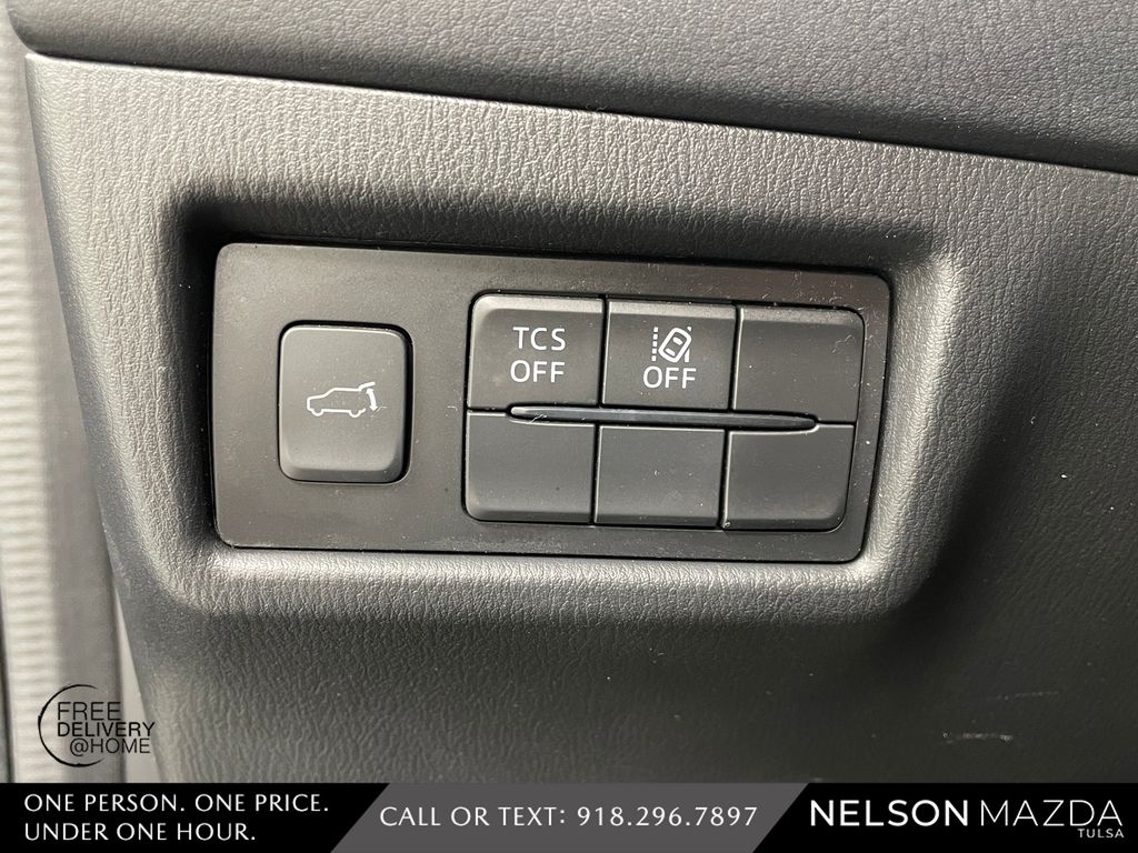 Used 2018 Black Mazda Grand Touring image 22