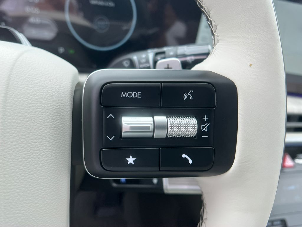 2025 Hyundai Santa Fe Calligraphy photo 32