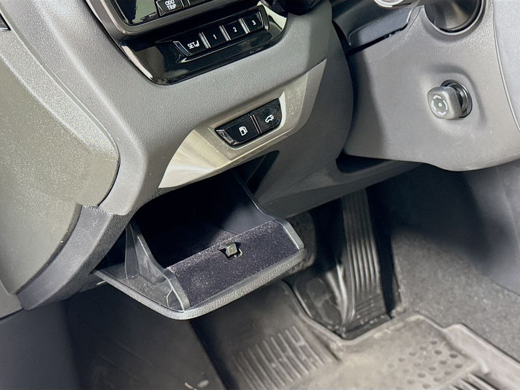 Thumbnail: 2023 Lexus RX - 10