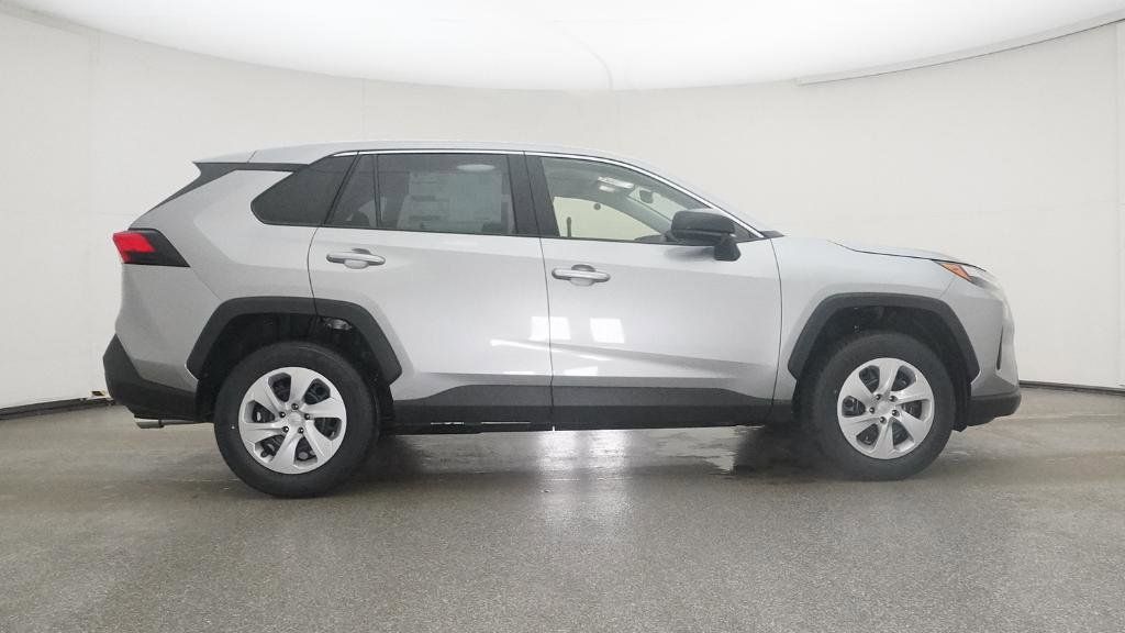 Thumbnail: 2025 Toyota RAV4 - 20
