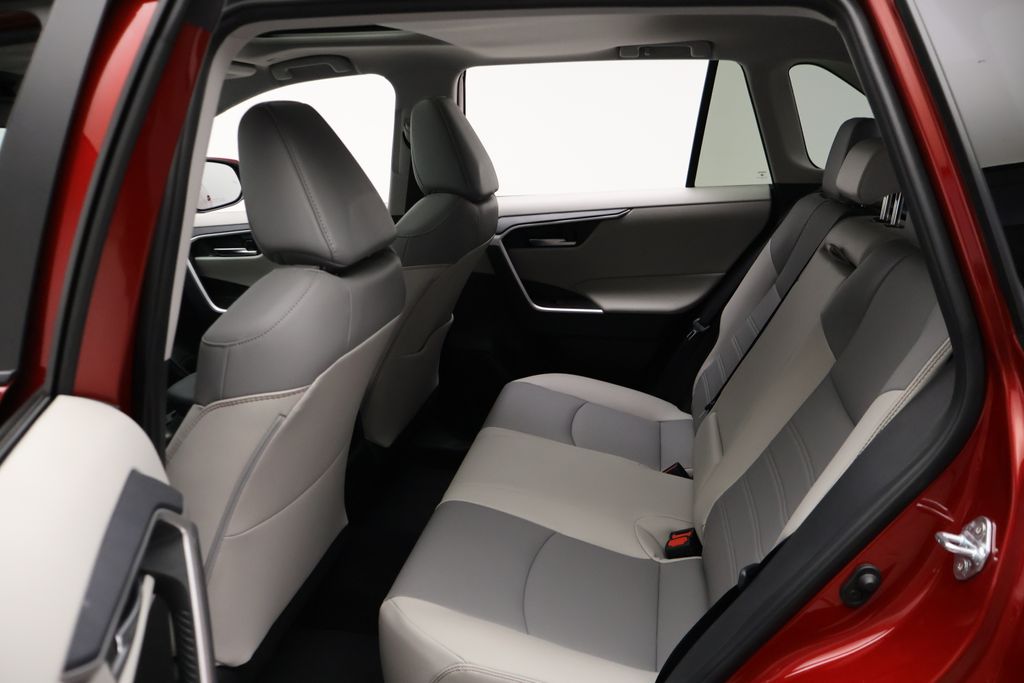 Thumbnail: 2025 Toyota RAV4 - 19