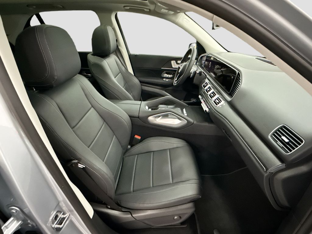 Thumbnail: 2026 Mercedes-Benz GLE - 19